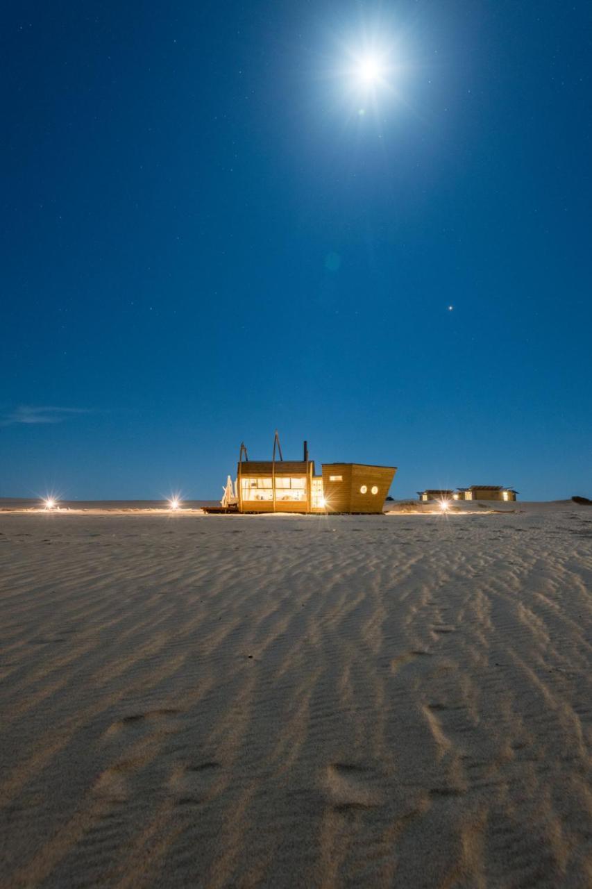 Shipwreck Lodge Mowebaai Exteriör bild