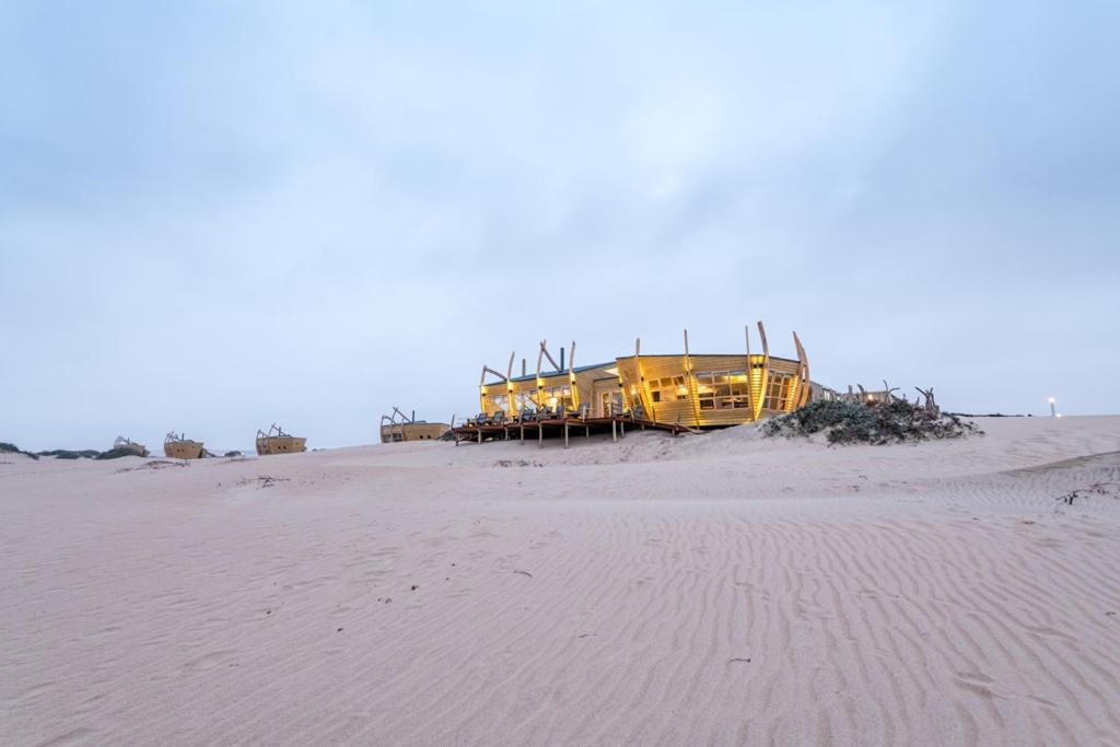 Shipwreck Lodge Mowebaai Exteriör bild