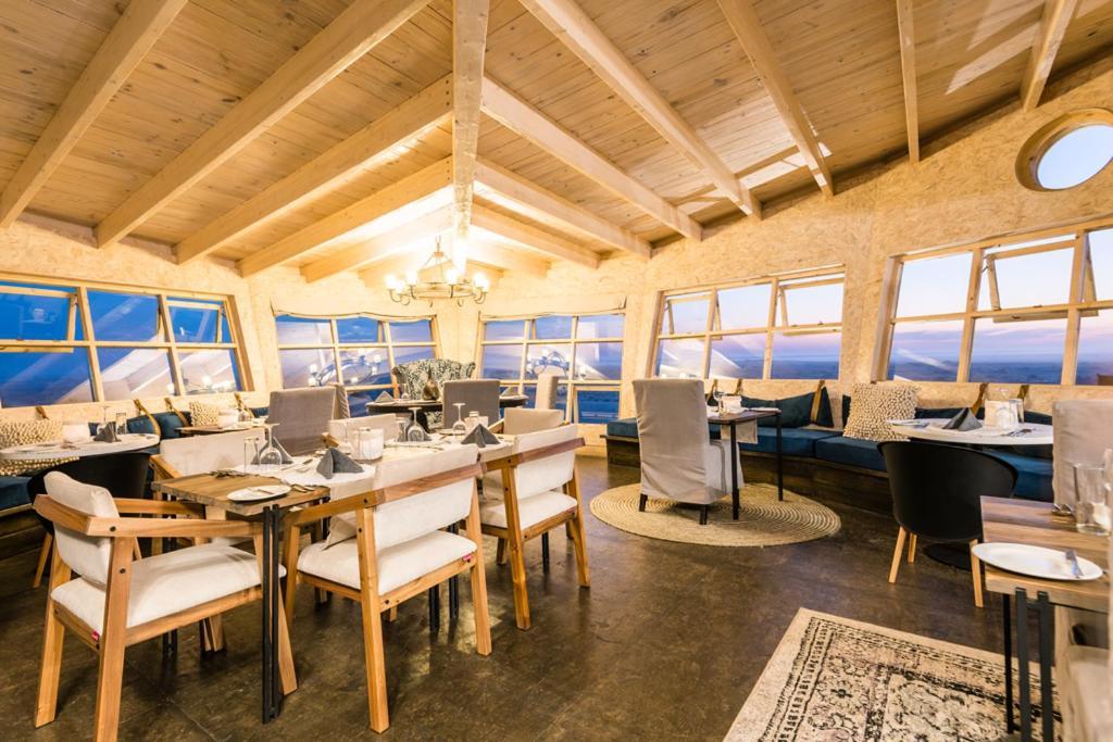 Shipwreck Lodge Mowebaai Exteriör bild