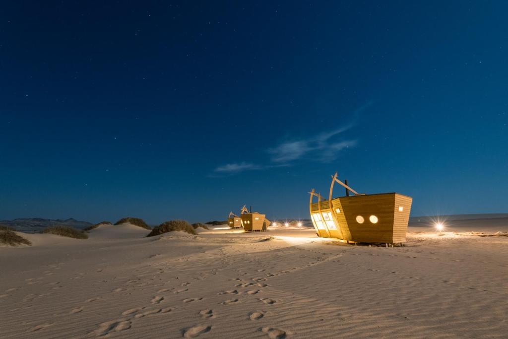 Shipwreck Lodge Mowebaai Exteriör bild